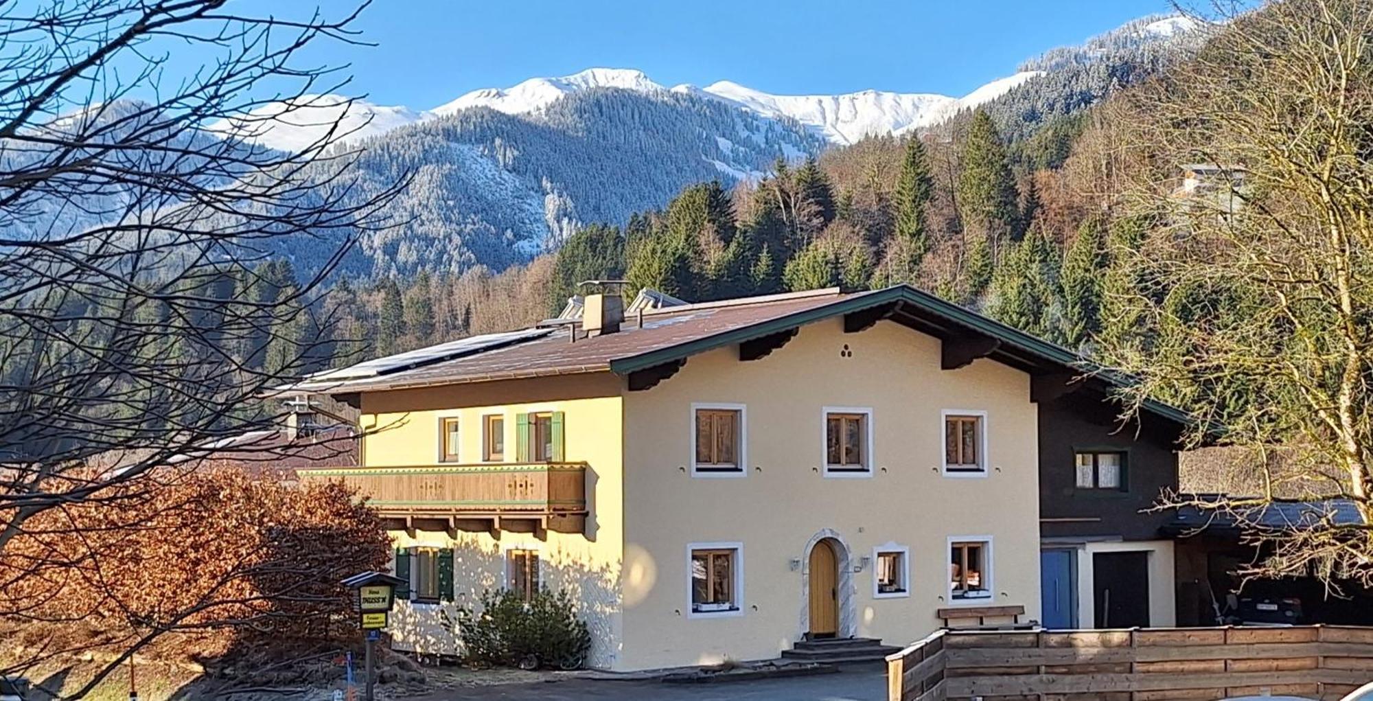 Thuss'N: Family-Friendly Alpine Retreat Apartment Kirchberg in Tirol Exterior photo